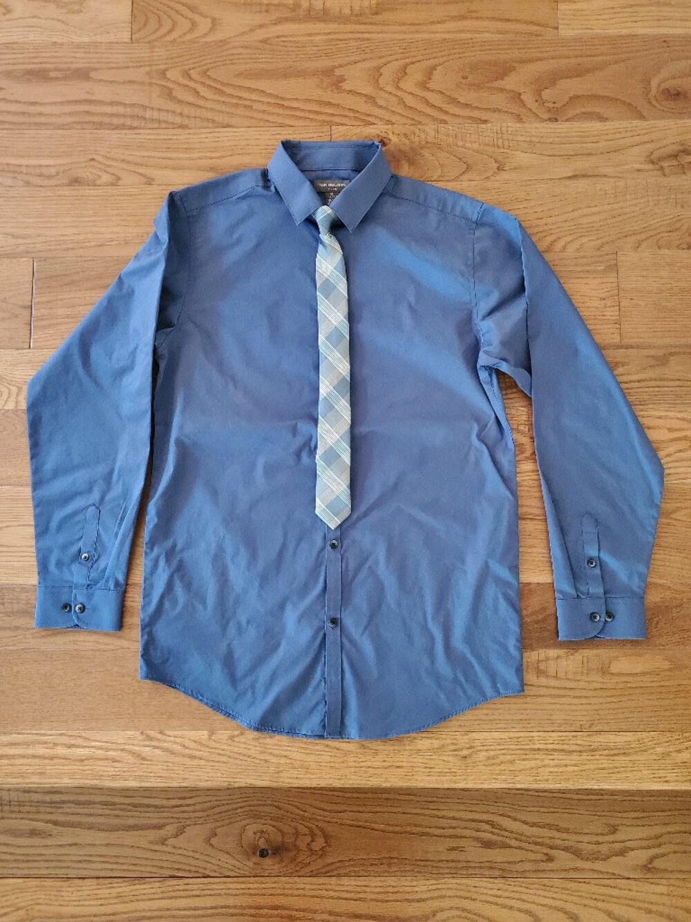 Boys Size XL (18/20) Van Heusen Button Up Shirt & Clip On Tie